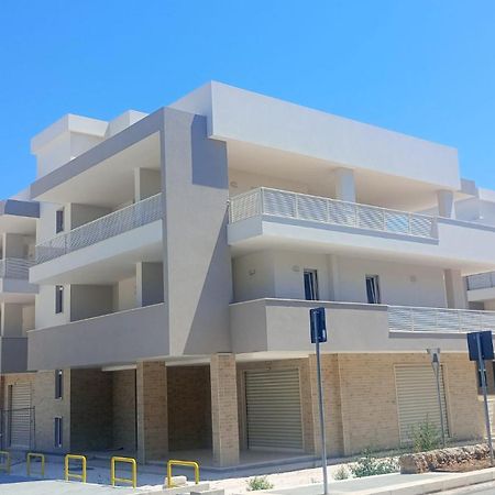 Sea Wind Stanza Con Garage E Ascensore Полиняно а Маре Екстериор снимка